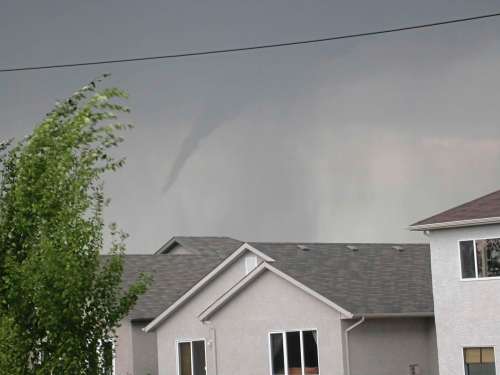 Photo by Michele Kading
One of many funnel clouds that threatened Winnipeg on Aug. 20, 2006.