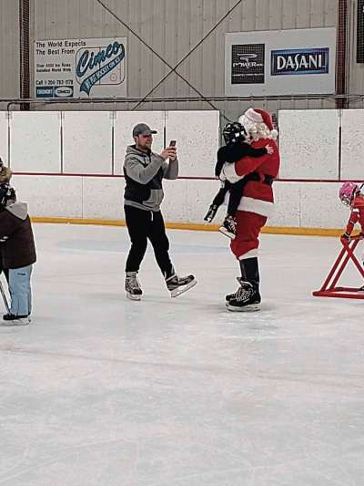 File photo
Gateway Recreation Centre (pictured in this file photo) will not be hosting its annual Skate with Santa this year. Valley Gardens Community Centre (218 Antrim Rd.) and East St. Paul Arena (266 Hoddinott Rd.) are planning to host Skate with Santa events on Sat., Dec. 18.
