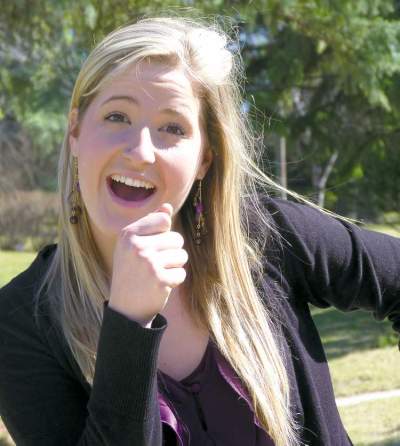 WILLIAM SINEUX DE LA LIBERTÉ
Janique Freynet-Gagné est probablement l’une des plus jeunes entrepreneuses de Winnipeg avec sa compagnie de cours de chants en français pour les jeunes.