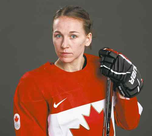 Jeff Vinnick / Hockey Canada
La Franco-Manitobaine, Jocelyne Larocque jouera pour l’équipe nationale féminine du Canada aux Jeux olympiques d’hiver de Sotchi qui se dérouleront du 7 au 23 février.