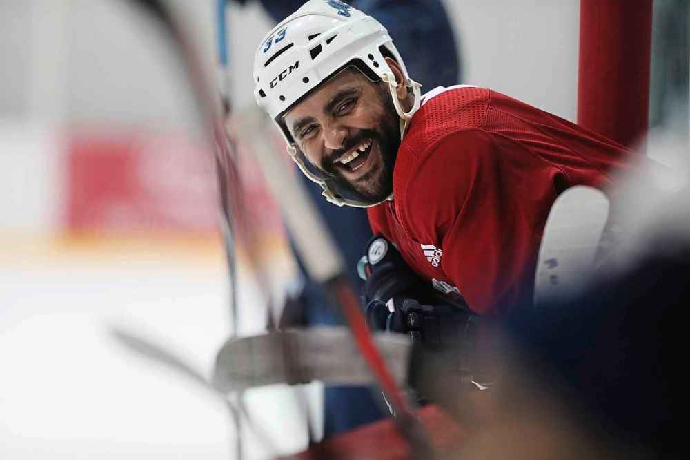 RUTH BONNEVILLE / WINNIPEG FREE PRESS FILES
Dustin Byfuglien has already made $50 million over his NHL career.
