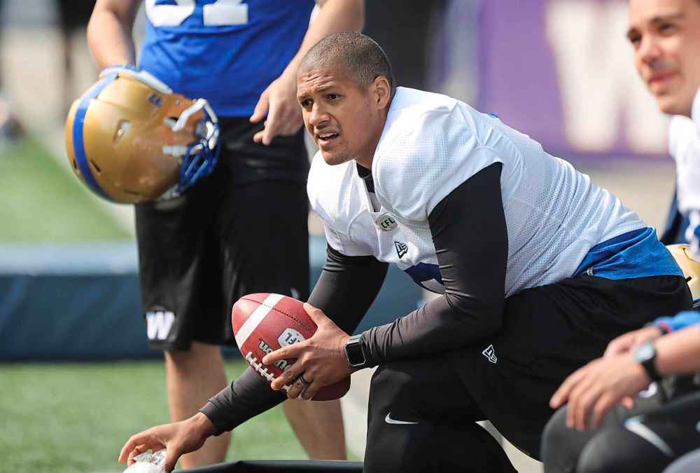 RUTH BONNEVILLE /  WINNIPEG FREE PRESS 
Winnipeg Blue Bombers kicker Justin Medlock is universally respected by his teammates.