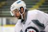 MIKE DEAL / FREE PRESS FILES
Drew Stafford worked on a line with rookie winger Brandon Tanev and centre Nic Petan during Tuesday&rsquo;s practice.
