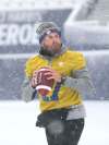 RUTH BONNEVILLE / WINNIPEG FREE PRESS
Bombers quarterback Chris Streveler practises throwing in a blizzard Friday ahead of today&rsquo;s game against the Alouettes at IG Field.