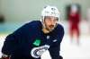 MIKAELA MACKENZIE / WINNIPEG FREE PRESS FILES
Winnipeg Jets veteran winger Mathieu Perreault has played on a number of different lines this season.