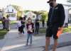 JESSICA LEE / WINNIPEG FREE PRESS
Students arrive for first day of classes Wednesday at Glenelm School.