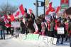 JORDAN ROSS / THE CARILLON
Protesters gathered at the corner of Main Street and Reimer Avenue on Friday afternoon to oppose COVID regulations and mandates.