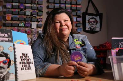 RUTH BONNEVILLE / WINNIPEG FREE PRESS 
Amy Jackson’s company, Nativelovenotes, has merchandise including stickers, stationery, buttons, jewelry, phone accessories, prints, clothing and home wares.