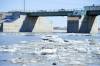 Mike Sudoma / Winnipeg Free Press
Snow and Ice flow down the Red River past the Red River Floodway, east of St Norbert Friday afternoon.