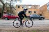 DANIEL CRUMP / WINNIPEG FREE PRESS
Cyclist Evan Krosney rides his bike on the Maryland bike lane near Fawcett Avenue in West Broadway.