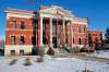 The jail on the right is attached to the side of Dauphin's  courthouse, which will remain open. (Boris Minkevich / Winnipeg Free Press files)