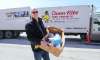 RUTH BONNEVILLE / WINNIPEG FREE PRESS
Wayne Hiltz, executive director of Manitoba Chicken Producers, at Winnipeg Harvest with a shipment of chickens Thursday.