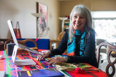 Morgan Fontaine is learning Ojibwe through the online language table sessions, to honour her late husband Theodore, who was dedicated to the protection and retention of Indigenous languages after his experiences in residential schools. (Mikaela MacKenzie / Winnipeg Free Press)