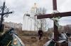 Anastasia Vlasova - GETTY IMAGES
Crosses are seen by a mass grave near a church on April 4, 2022 in Bucha, Ukraine. The Ukrainian government has accused Russian forces of committing war crimes as they occupied and eventually retreated from Bucha, 25 km northwest of Kyiv.