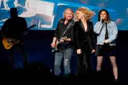 JOHN WOODS / WINNIPEG FREE PRESS
JOHN WOODS / WINNIPEG FREE PRESS
Little Big Town performs at a downtown arena in Winnipeg Tuesday, February 19, 2019.