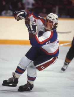 Hawerchuk in October 1982. (Ken Giglioitti / Winnipeg Free Press files)