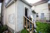 MIKAELA MACKENZIE / WINNIPEG FREE PRESS Concerned resident Vivian Ketchum checks out a vacant building on William Avenue in Winnipeg on Thursday, Sept. 15, 2022. For Erik Pindera story. Winnipeg Free Press 2022.