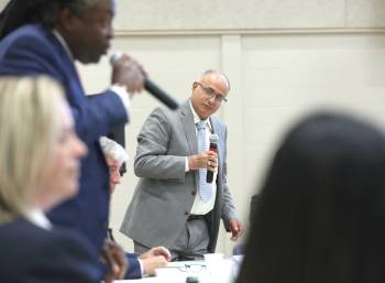 RUTH BONNEVILLE / WINNIPEG FREE PRESS FILES
                                Govind Thawani is being sued for defamation over comments he allegedly made at a seniors’ forum during the mayoral elections campaign.