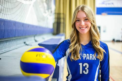 MIKAELA MACKENZIE / WINNIPEG FREE PRESS
                                Top-ranked high school girls volleyball player Fiona Brown is a team leader and an offensive force at Oak Park High School where she led the No. 5-ranked Raiders to a berth in Saturday’s AAAA quarter finals.