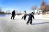 RUTH BONNEVILLE / WINNIPEG FREE PRESS
                                The Arctic Glacier Winter Park officially opened at The Forks this week. The park offers more than a kilometre of skating and walking trails that wind through historic site, including across the rail bridge.