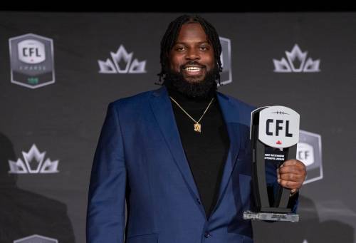 All-star offensive lineman Stanley Bryant has agreed to a one-year contract extension with the Winnipeg Blue Bombers. (The Canadian Press files)