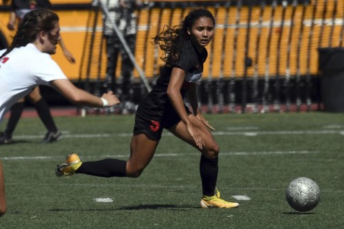 Harvard-Westlake's Alyssa Thompson looks to pass during a girls soccer CIF playoff soccer game against San Clemente at Harvard-Westlake in Studio City, Calif., Friday, May 14, 2021. Thompson was the top pick Thursday, Jan. 12, 2023, in the National Women’s Soccer League draft by Angel City, becoming the first high school player to be selected in the history of the league. (Hans Gutknecht/The Orange County Register via AP)