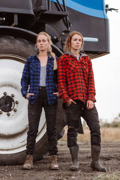 Cassandra (left) and Stefanie Lepp are two farmers who are using social media to show women in agriculture. (Supplied)