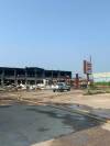 CIERRA BETTENS / WINNIPEG FREE PRESS
                                On Monday morning, a smaller crew was on site of a Logan Avenue commercial fire that broke out early Sunday morning.