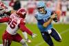 FRANK GUNN / THE CANADIAN PRESS FILES
                                It appears the Blue Bombers won&rsquo;t get a chance to size up the talents of Toronto Argonauts quarterback Chad Kelly (right) when the teams meet this Friday in Winnipeg.