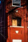 MIKAELA MACKENZIE / WINNIPEG FREE PRESS Files
                                A vacant, three-storey apartment building in the 400 block of Furby Street where a fire occured Jan. 17.