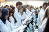 MIKAELA MACKENZIE / FREE PRESS
                                The newest University of Manitoba medical class recites the physicians&rsquo; pledge in a ceremony at the Max Rady College of Medicine on Wednesday.