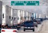 Three-hour delays snarl truck traffic along Huron Church Road in Windsor, Ont., Wednesday, April 2, 2003.THE CANADIAN PRESS/Jason Kryk