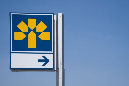 A Laurentian Bank sign is seen in Montreal, Friday, Aug. 30, 2024. THE CANADIAN PRESS/Christinne Muschi