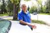 RUTH BONNEVILLE / FREE PRESS
                                Terry Bailey doesn&rsquo;t own a smartphone and regularly uses cash or a credit card to park at the pay stations dotted around downtown.