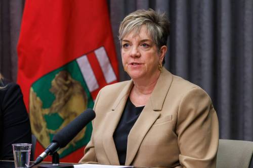 MIKE DEAL / FREE PRESS FILES
                                Lisa Naylor, the minister responsible for Emergency Management Operations, said the Ontario hotel rooms were offered &ldquo;before we were able to mobilize as many rooms here in Manitoba.&rdquo;