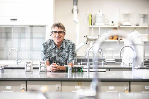 MIKAELA MACKENZIE / FREE PRESS
                                University of Winnipeg chemistry professor Devin Latimer, is passionate about climate justice and hopeful about the future.