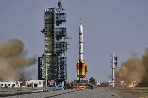 FILE - China's Long March 2F rocket, carrying three astronauts for the Shenzhou 20 manned space mission, blasts off at the Jiuquan Satellite Launch Center in Jiuquan, northwestern China, April 24, 2025. (AP Photo/Andy Wong, File)