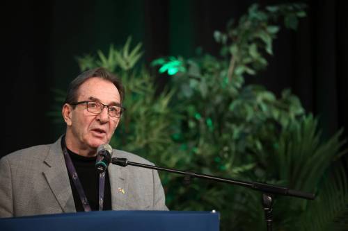 Tim Smith / Brandon Sun files
                                Agriculture minister Ron Kostyshyn said the federal government may need to get involved.