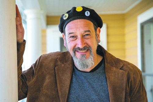 Marta Guerrero photo
                                Sébastien Gaillard est le directeur général de la Maison Gabrielle-Roy.