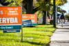 MIKAELA MACKENZIE / FREE PRESS
                                Elmwood byelection candidate lawn signs