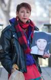Ruth Bonneville / Free Press files
                                Sue Caribou, with photo of her niece Tanya Nepinak, has spent more than a decade trying to keep her legacy alive.