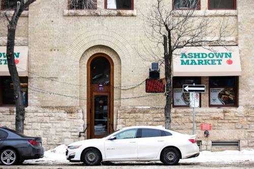 MIKAELA MACKENZIE / FREE PRESS
                                Scott, Jan and Kate Malabar at Harlequin Costume on Thursday, Feb. 5, 2026. For Aaron Epp story. Free Press 2026