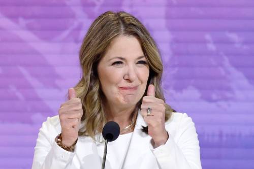 Larry MacDougal / The Canadian Press files
                                Alberta Premier Danielle Smith seems to be keeping a low profile on her province&rsquo;s separation debate, for political gain.