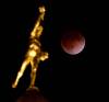 TREVOR HAGAN / FREE PRESS FILES
                                A total lunar eclipse will take place Tuesday.